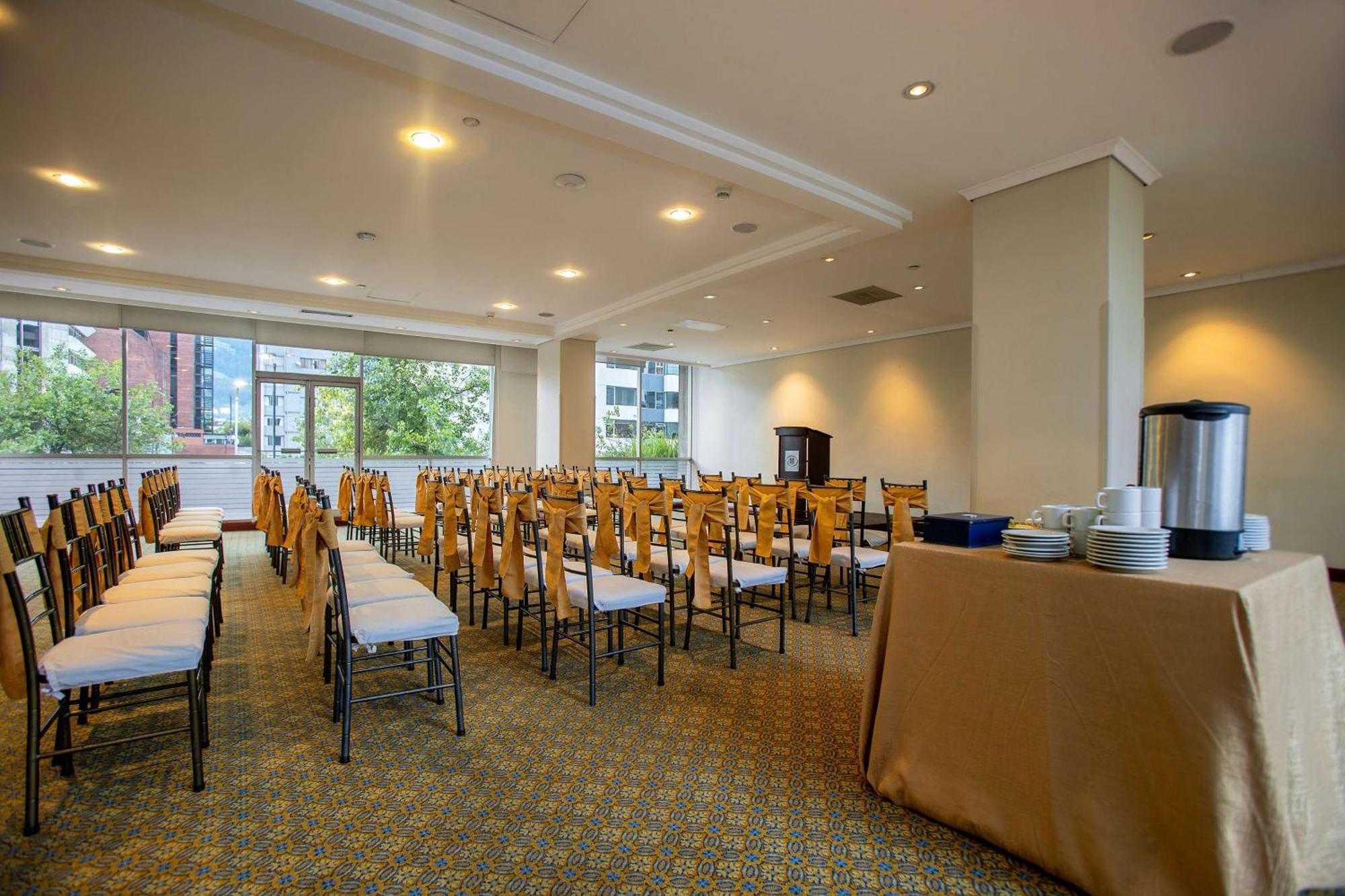 Hilton Colon Quito Hotel Buitenkant foto